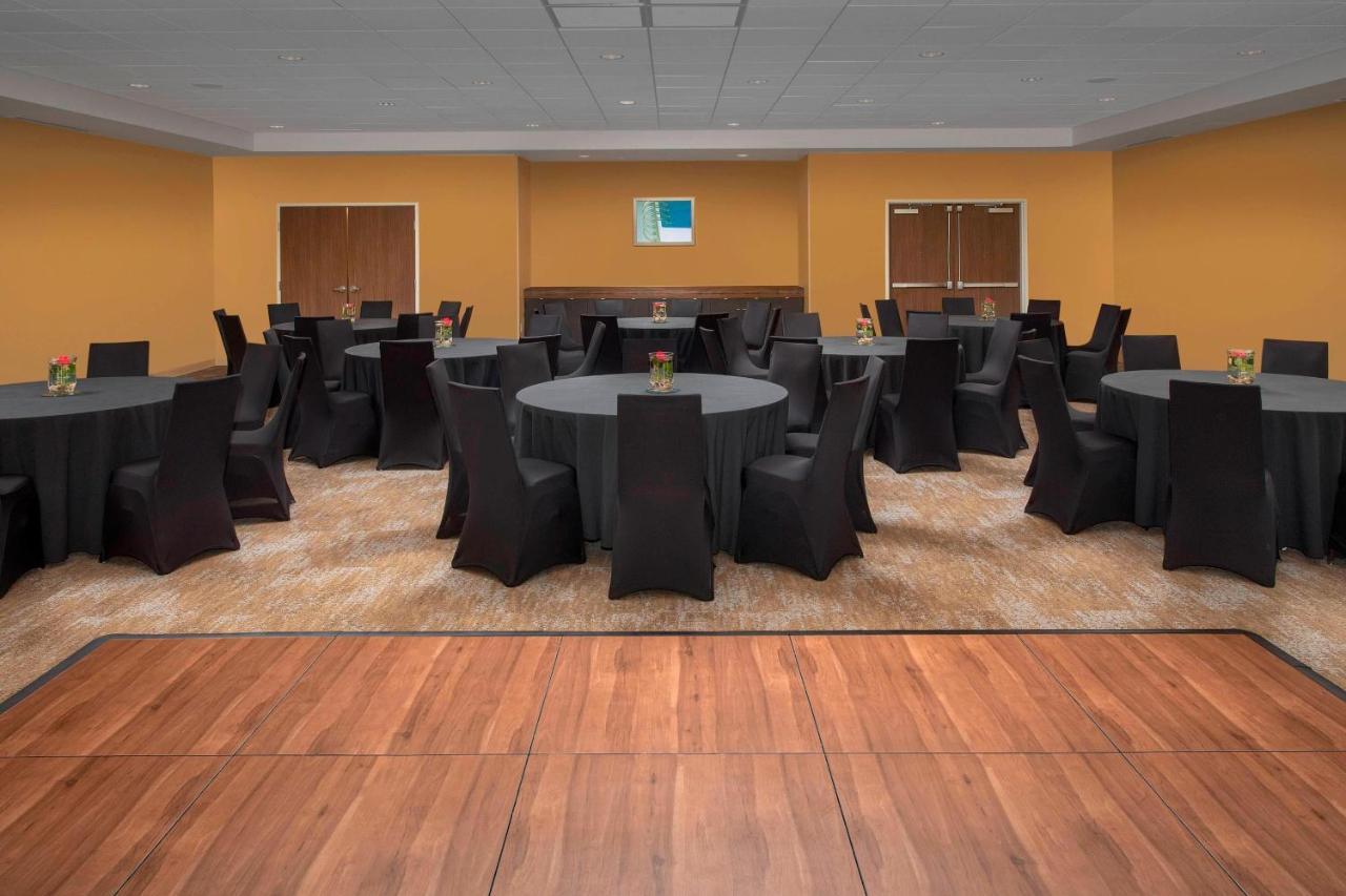 Courtyard Houston Nw/290 Corridor Hotel Екстериор снимка